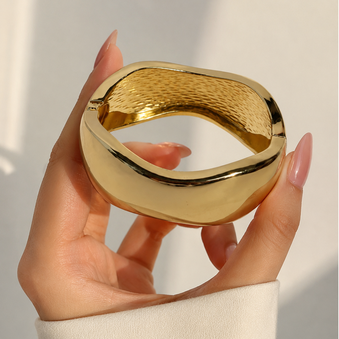 Cove Bangle