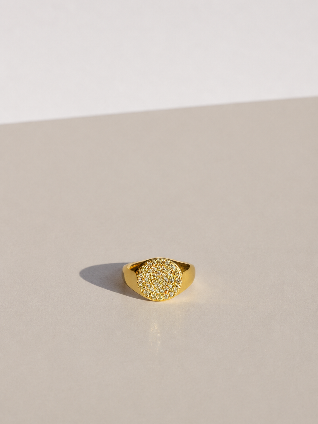 Isis Ring