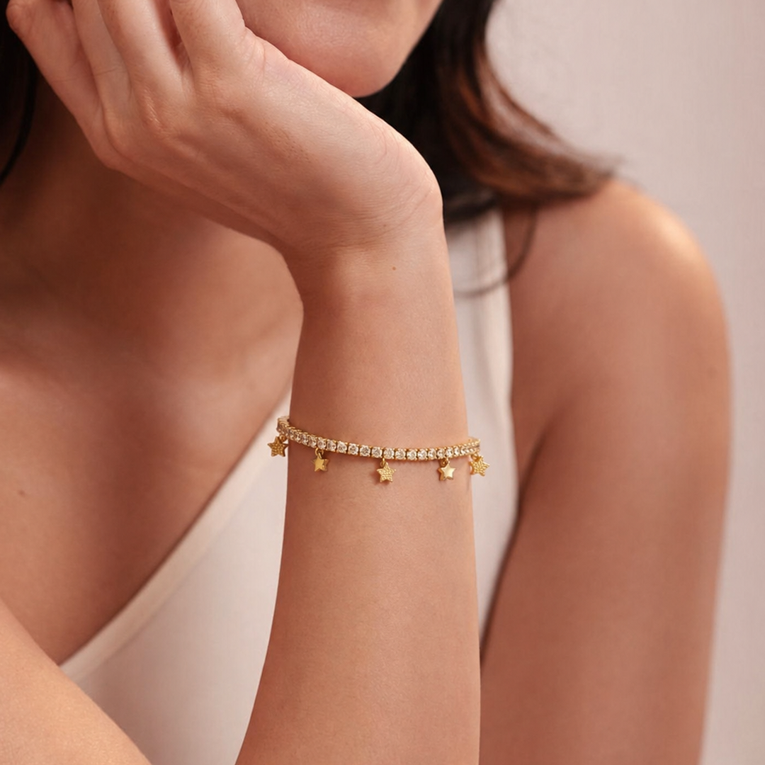 Nova bracelet in gold